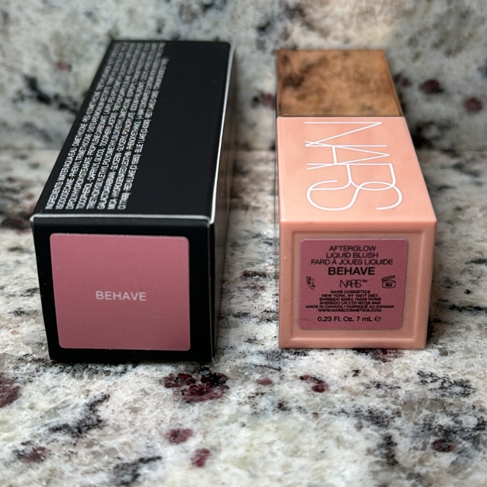 NARS Behave Afterglow Liquid Blush - Picture 2 of 7